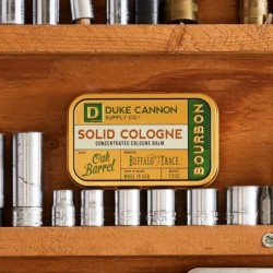 Eau de Cologne solide pour homme Duke Cannon - Bourbon | Baume de Cologne concentré | Fabriqué avec des ingrédients naturels et biologiques | Parfum boisé de fût de chêne