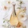 J’ADORE EAU DE PARFUM Un bouquet unique de fleurs, riche et généreux